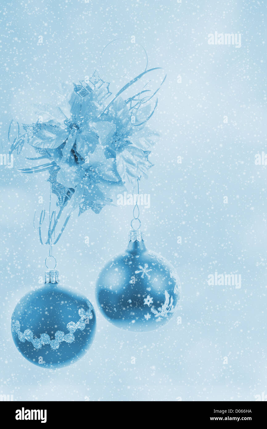 Blue snowflakes background hi-res stock photography and images - Alamy