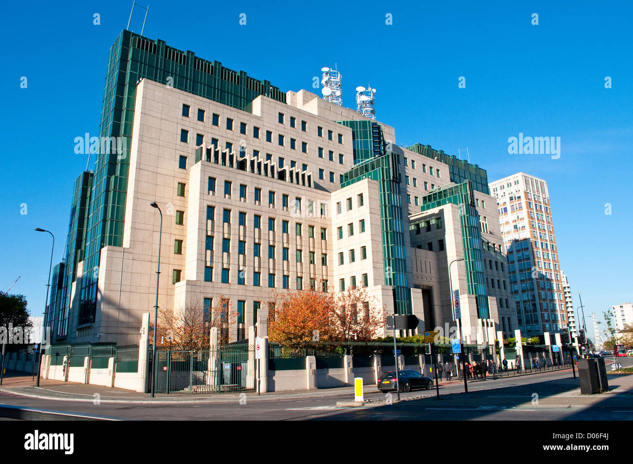 MI6 Building or SIS Building seen from Vauxhall Cross, Vauxhall, London, UK Stock Photo