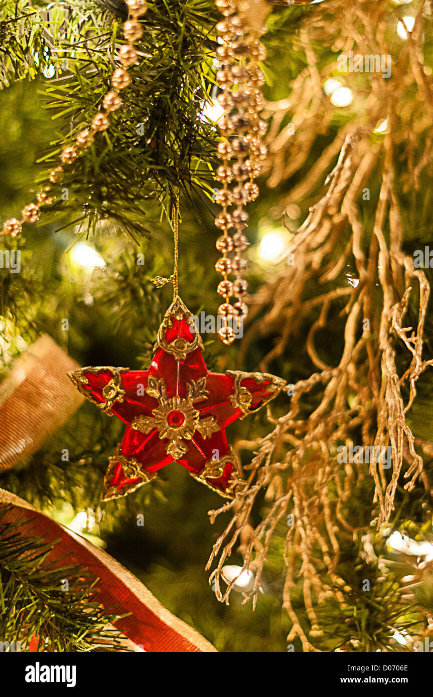 Gold ornaments hires stock photography and images Alamy