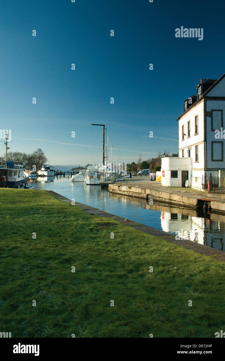 The Forth & Clyde Canal at Bowling Basin, Dunbartonshire Stock Photo