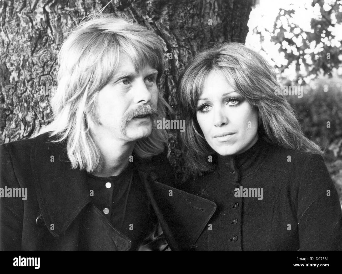 JOE BROWN UK pop singer with his wife Vicki about 1985. She died in 1991 Stock Photo
