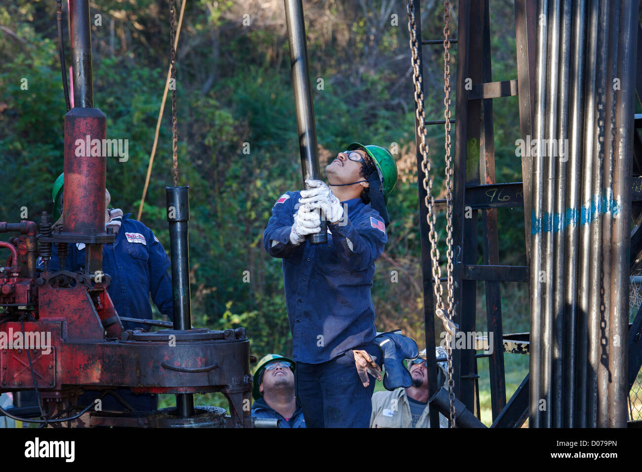Longview, Texas Workers on an oil drilling rig Stock Photo Alamy