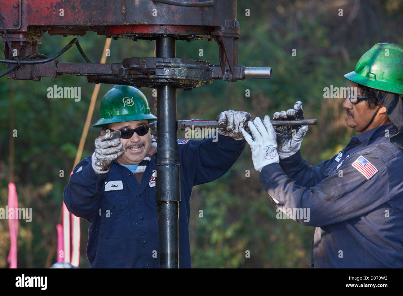 Longview, Texas Workers on an oil drilling rig Stock Photo Alamy
