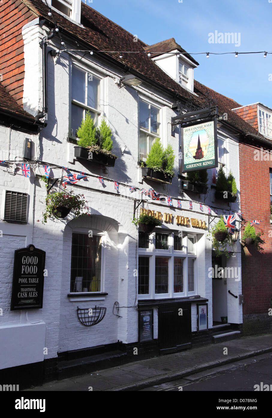 Hole In The Wall Pub