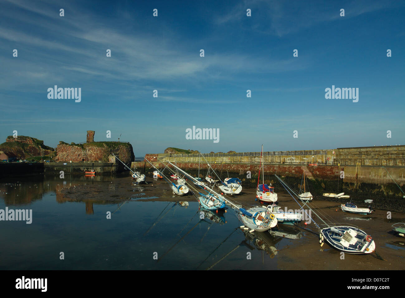 Dunbar Coastline High Resolution Stock Photography and Images - Alamy