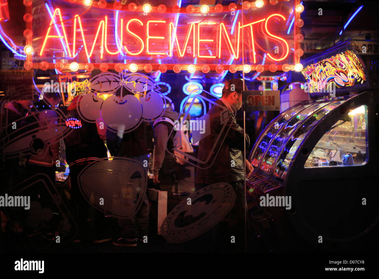 Slot machines england hires stock photography and images Alamy
