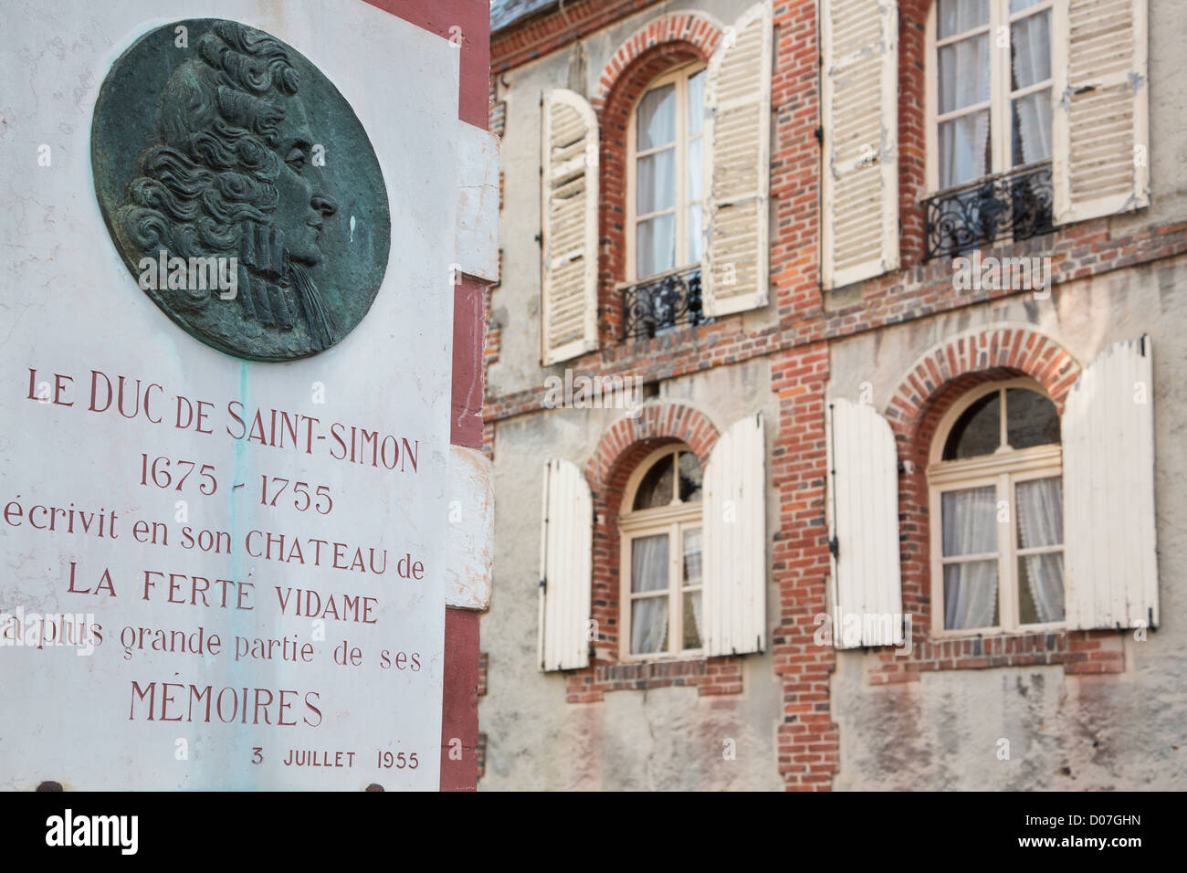 MEDALLION OF THE DUKE DE SAINT-SIMON (1675-1755) WRITER AND AUTHOR OF MEMOIRES LA FERTE-VIDAME EURE-ET-LOIR (28) FRANCE Stock Photo