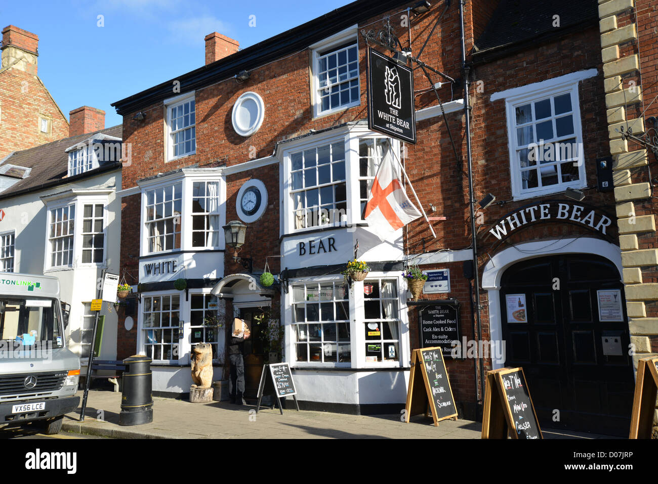 High Street, ShipstononStour, Warwickshire, England, United Kingdom