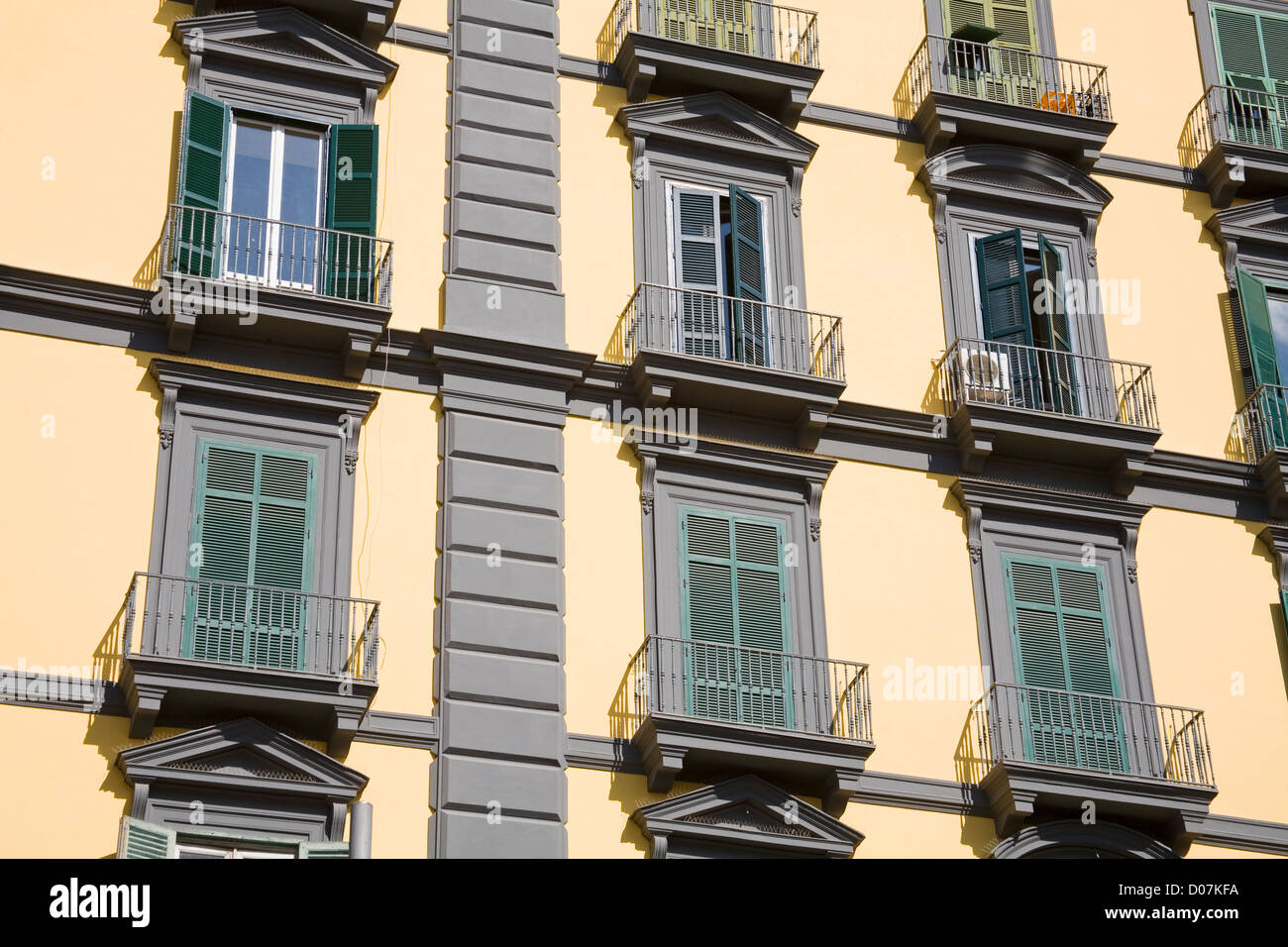 Piazza dante naples hi-res stock photography and images - Alamy
