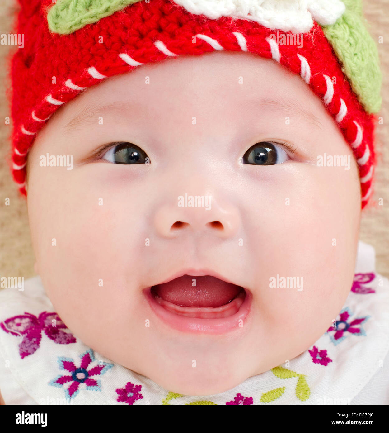 5 months old Asian baby girl smiling Stock Photo Alamy