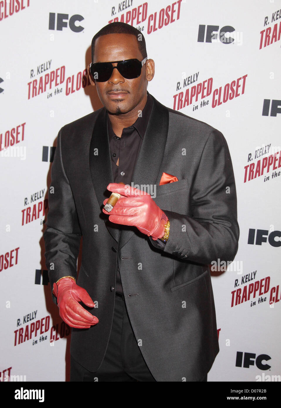Nov. 19, 2012 - New York, New York, U.S. - Creator, singer, R. KELLY ...