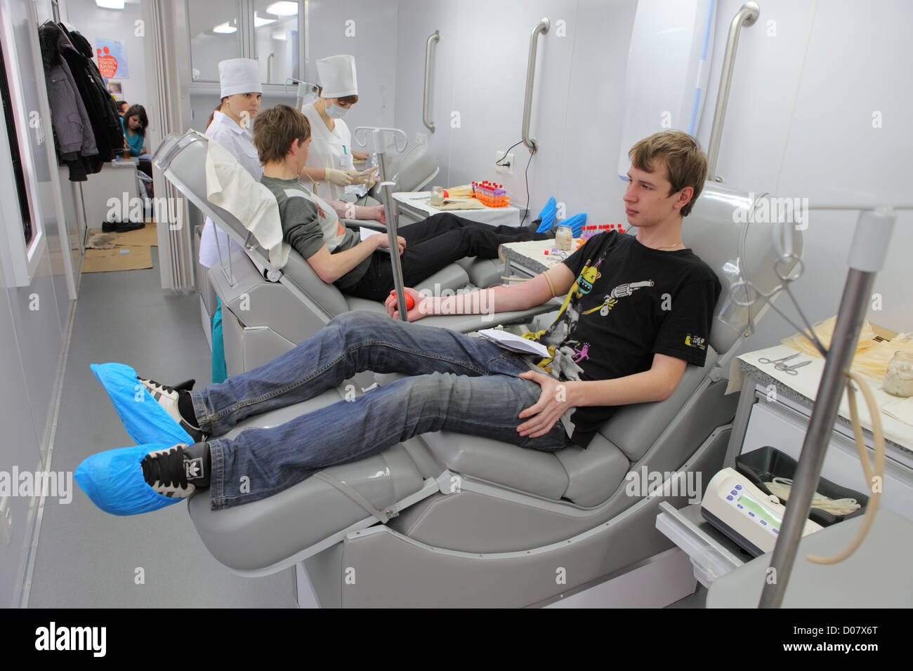 Volunteer take part in free blood donation campaign Stock Photo