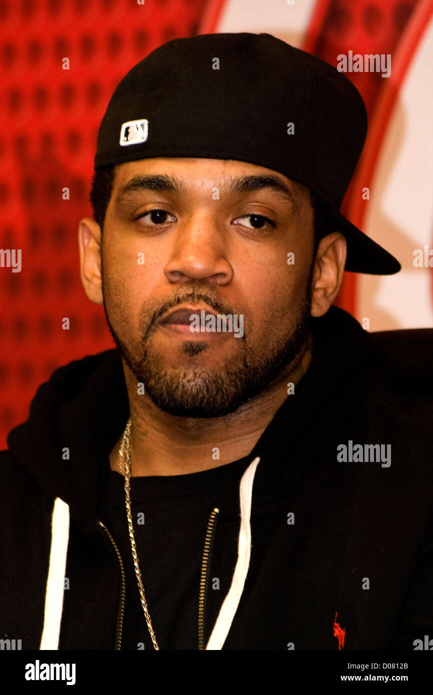 Lloyd Banks Consuella Williams interviews rapper Lloyd Banks on his  upcoming release "The Hunger for More 2 (H.F.M. 2) the Coca Stock Photo -  Alamy