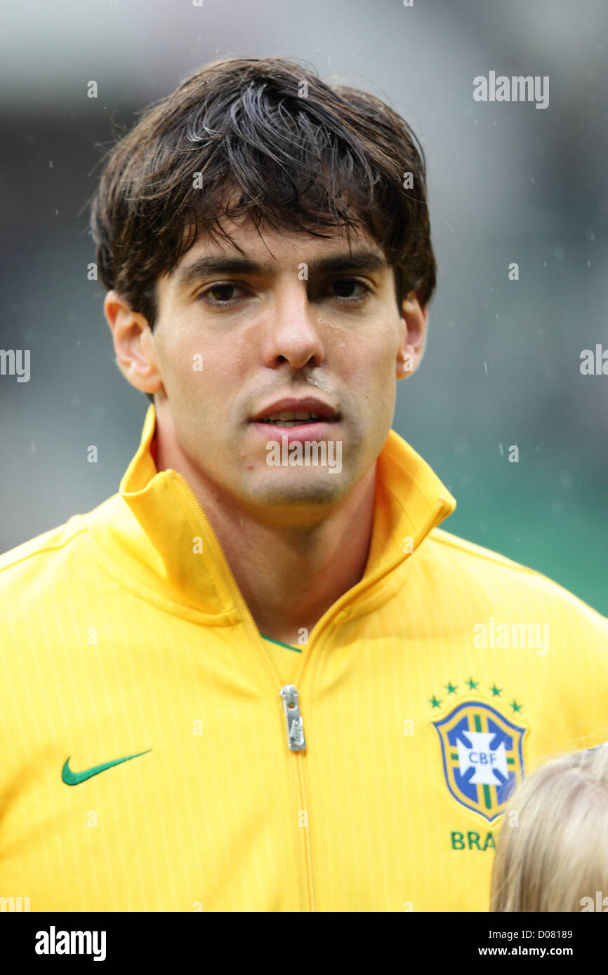 Keisuke Honda (JPN), Kaka (BRA), OCTOBER 16, 2012 - Football /Soccer :  International friendly match between Japan 0-4 Brazil at Municipal Stadium  in Wroclaw, Poland. (Photo by FAR EAST PRESS/AFLO Stock Photo - Alamy