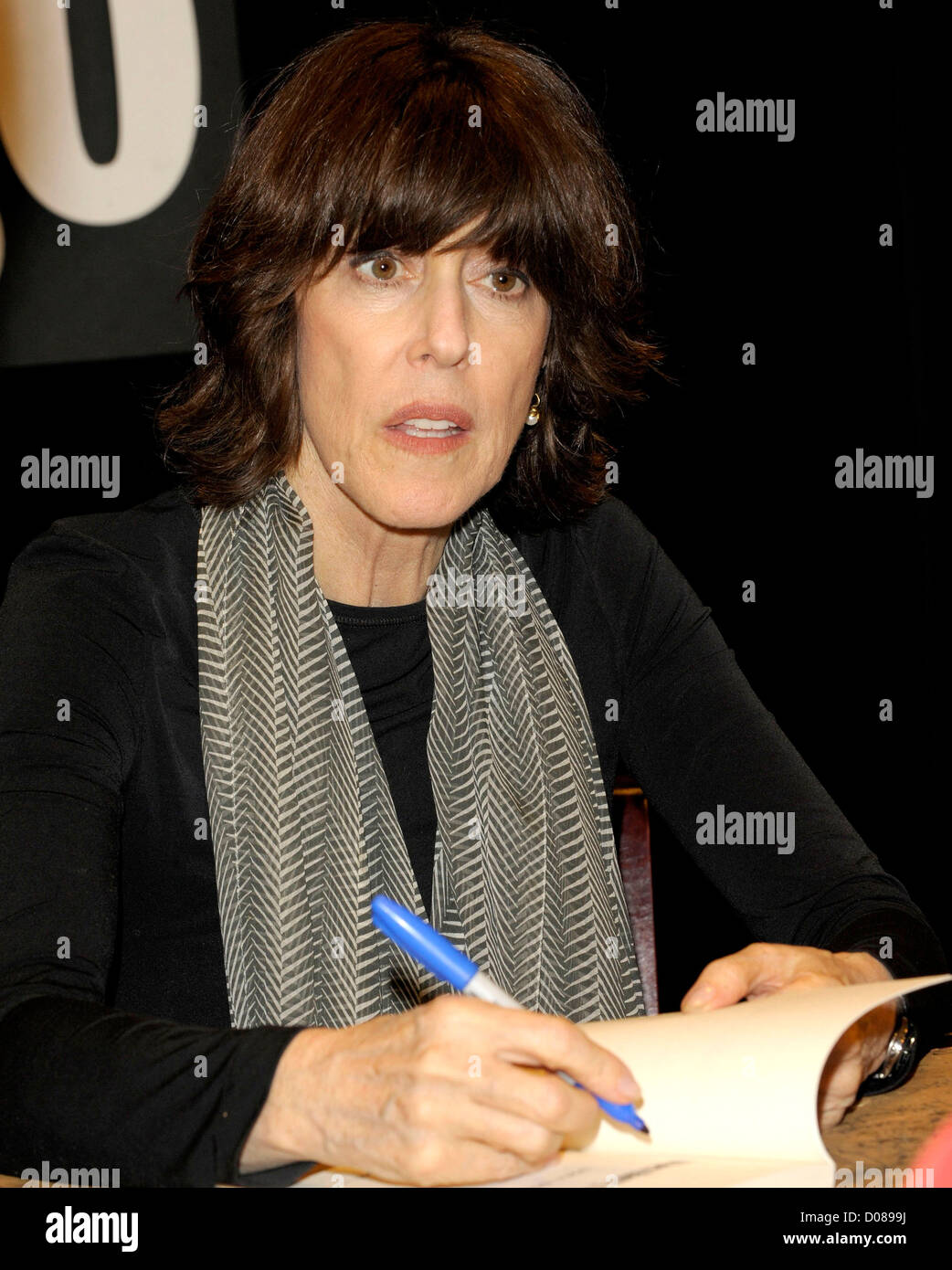 Nora Ephron autograph session and discussion about her latest book &lsquo;I