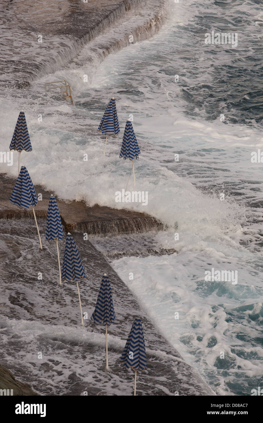 Storm at the sea with splashes of water Stock Photo - Alamy