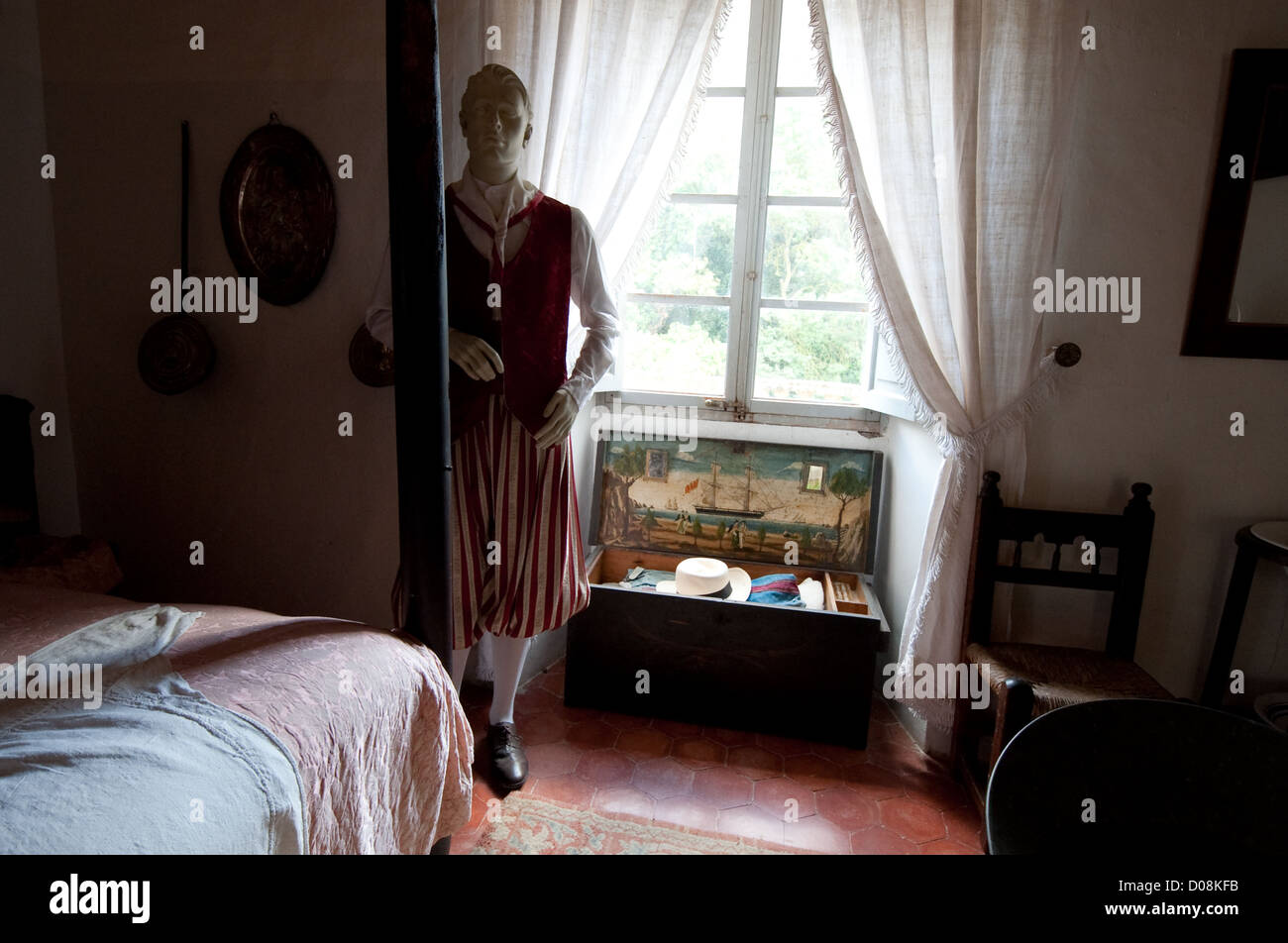 La granja bedroom hi res stock photography and images Alamy La granja bedroom hi res stock photography and images Alamy