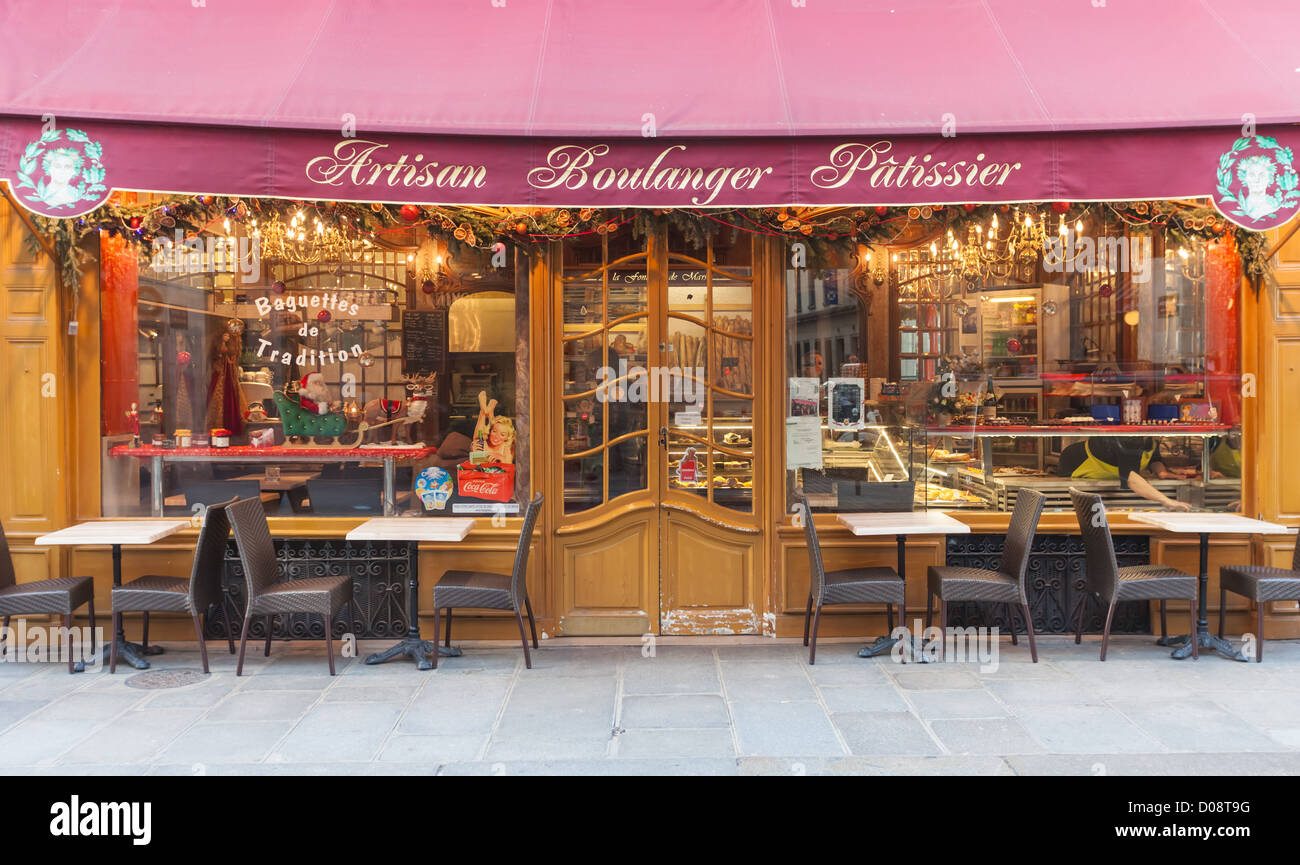 Bakery store withe terrace in Paris, France. Stock Photo