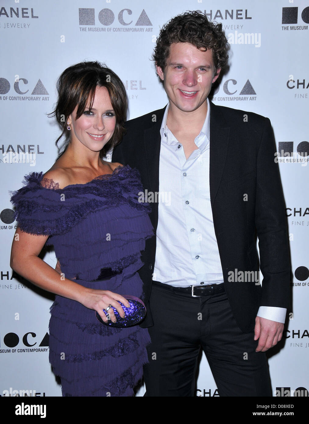 Jennifer Love Hewitt and Alex Beh MOCA’s Annual Gala The Artist’s ...