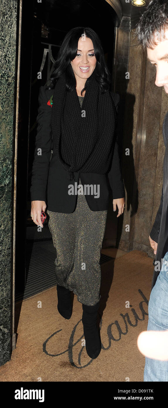 Katy Perry leaves Claridges Hotel in Mayfair London, England Stock Photo