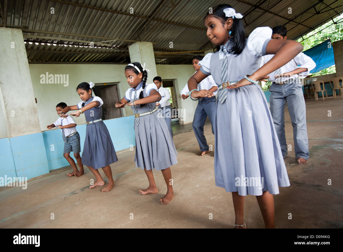 INDIAN SCHOOLCHILDREN DURING A DANCE CLASS SCHOOL IN NEDUNGOLAM KERALA SOUTHERN INDIA ASIA Stock