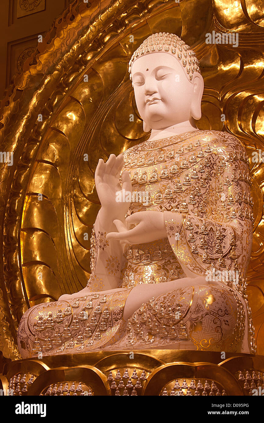 BUDDHA IN THE BUDDHIST MONASTERY OF CHUNG TAI CHAN TAIWAN Stock Photo