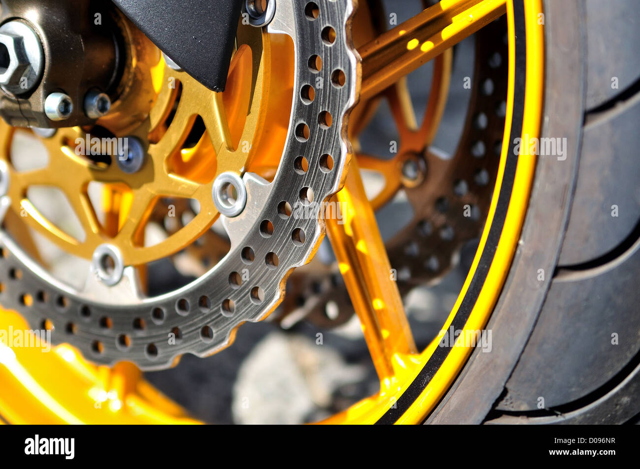 Yellow brake caliper hires stock photography and images Alamy
