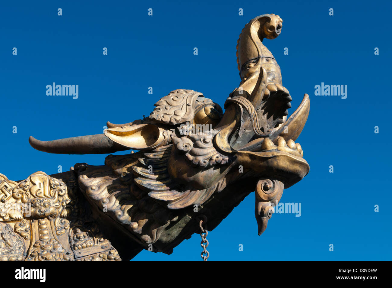 Golden mythical creature on roof of Tibet's most sacred Buddhist temple ...