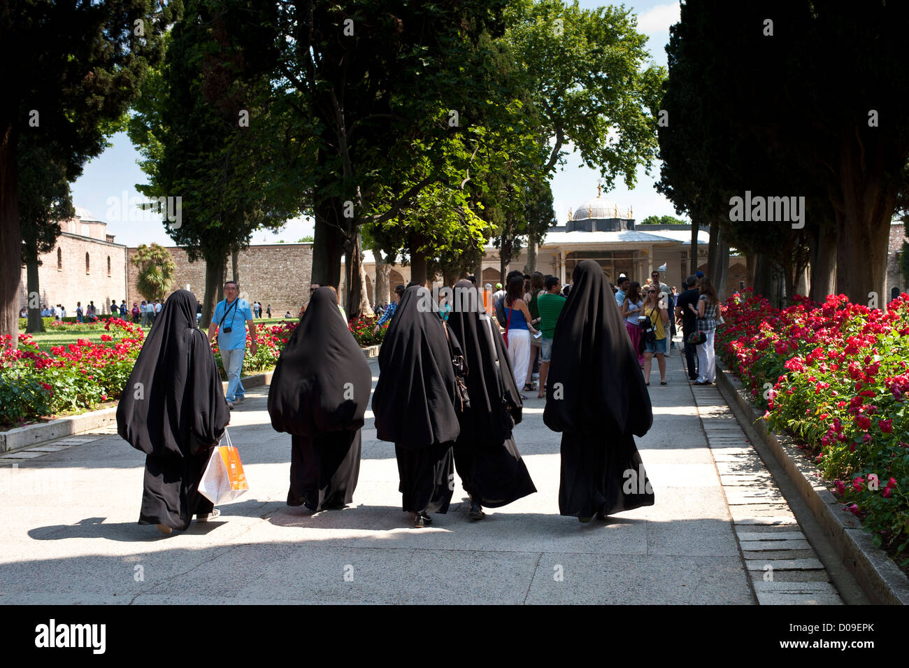 The five women hi-res stock photography and images - Alamy