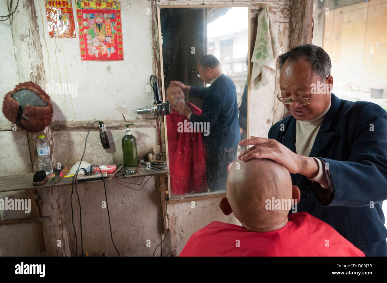 Chinese barber shop hires stock photography and images Alamy