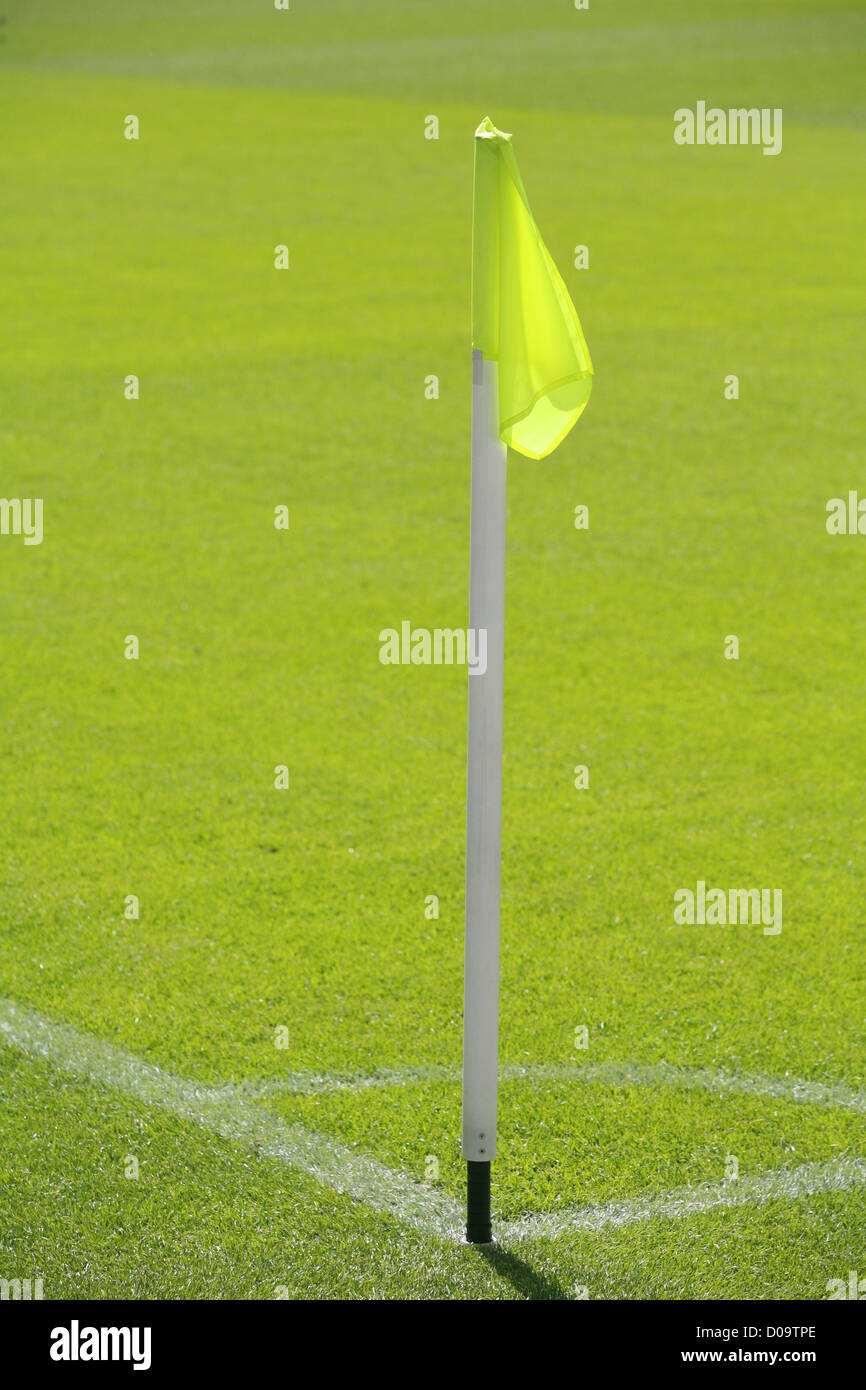 to make a corner kick Stock Photo Alamy