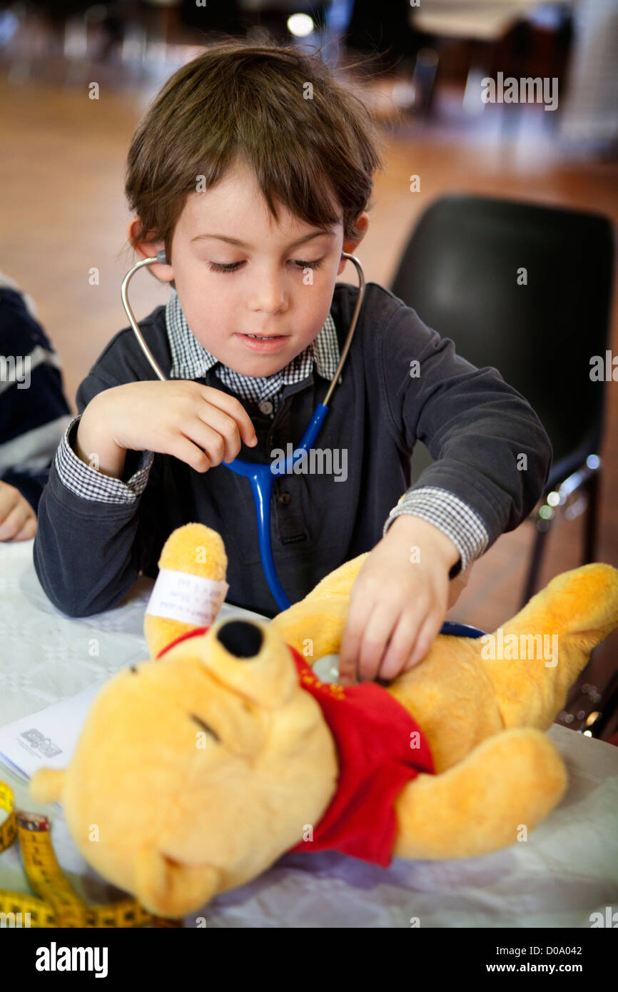 TEDDY BEAR HOSPITAL Stock Photo Alamy