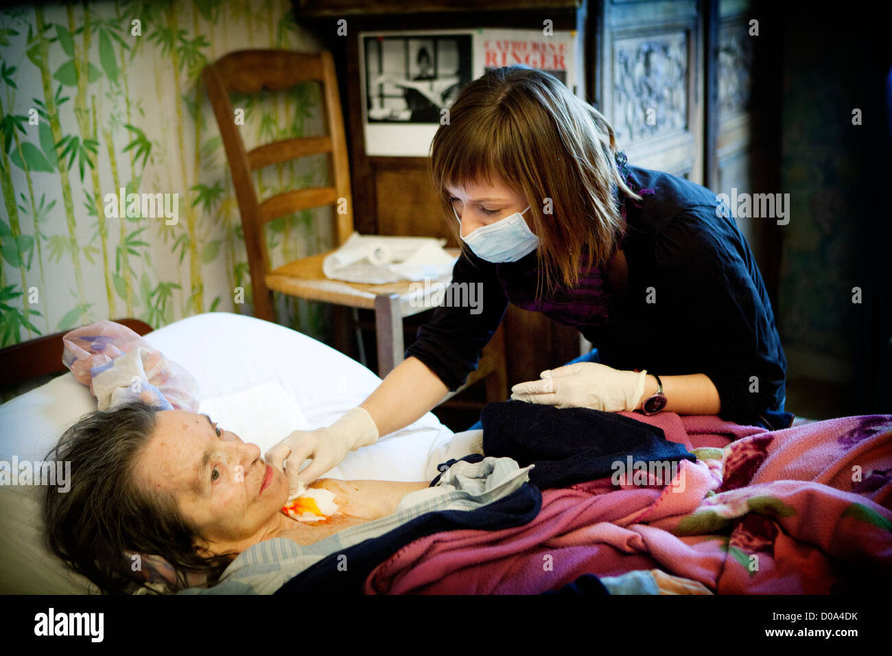 NURSE DISPENSING CARE Stock Photo - Alamy