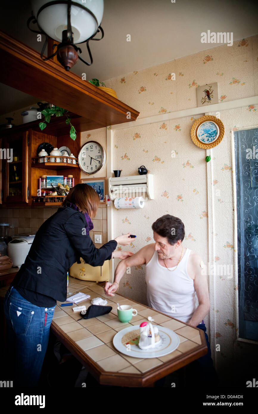 Treating diabetes in elderly hires stock photography and images Alamy