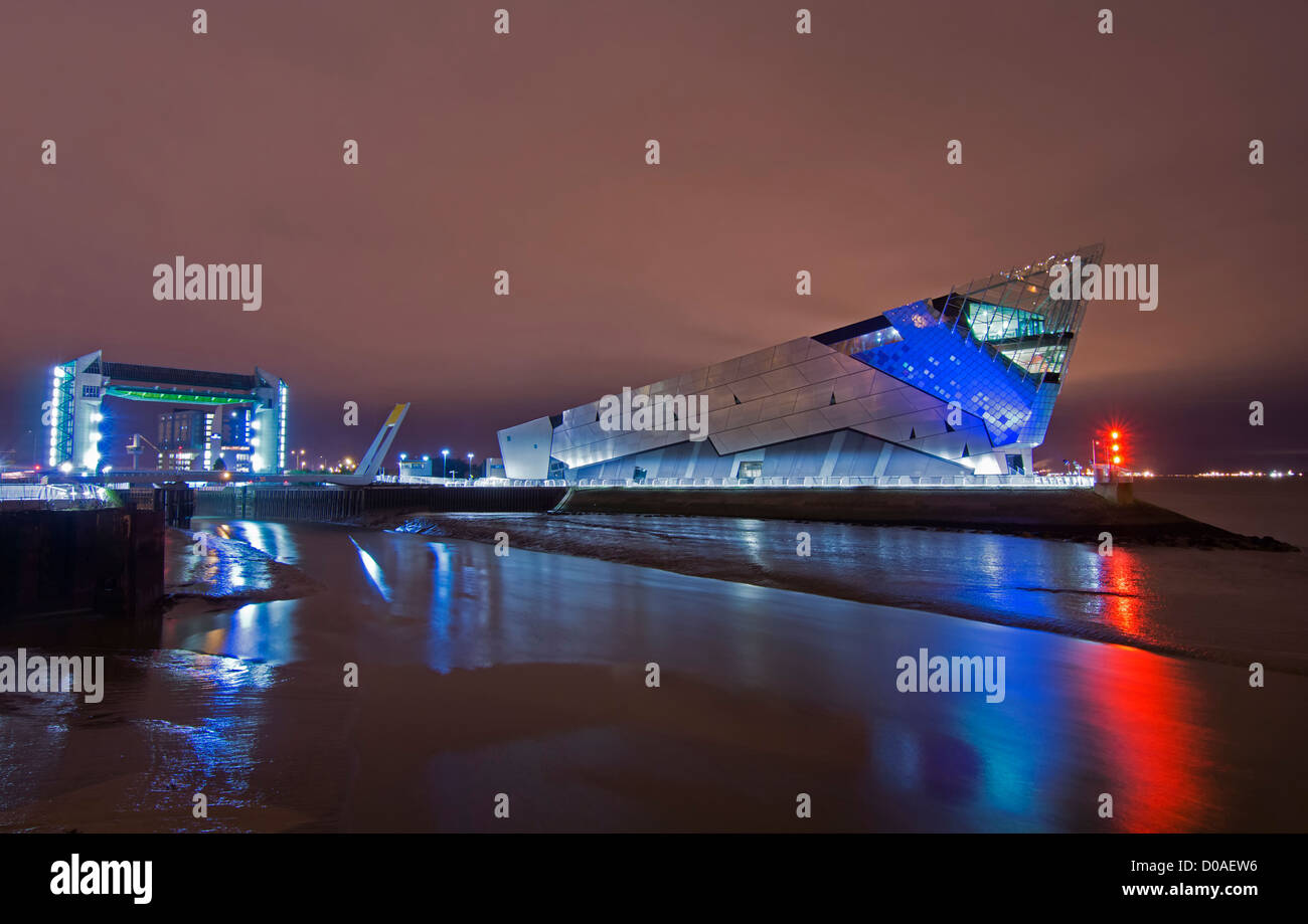The Deep aquarium in Hull Stock Photo Alamy