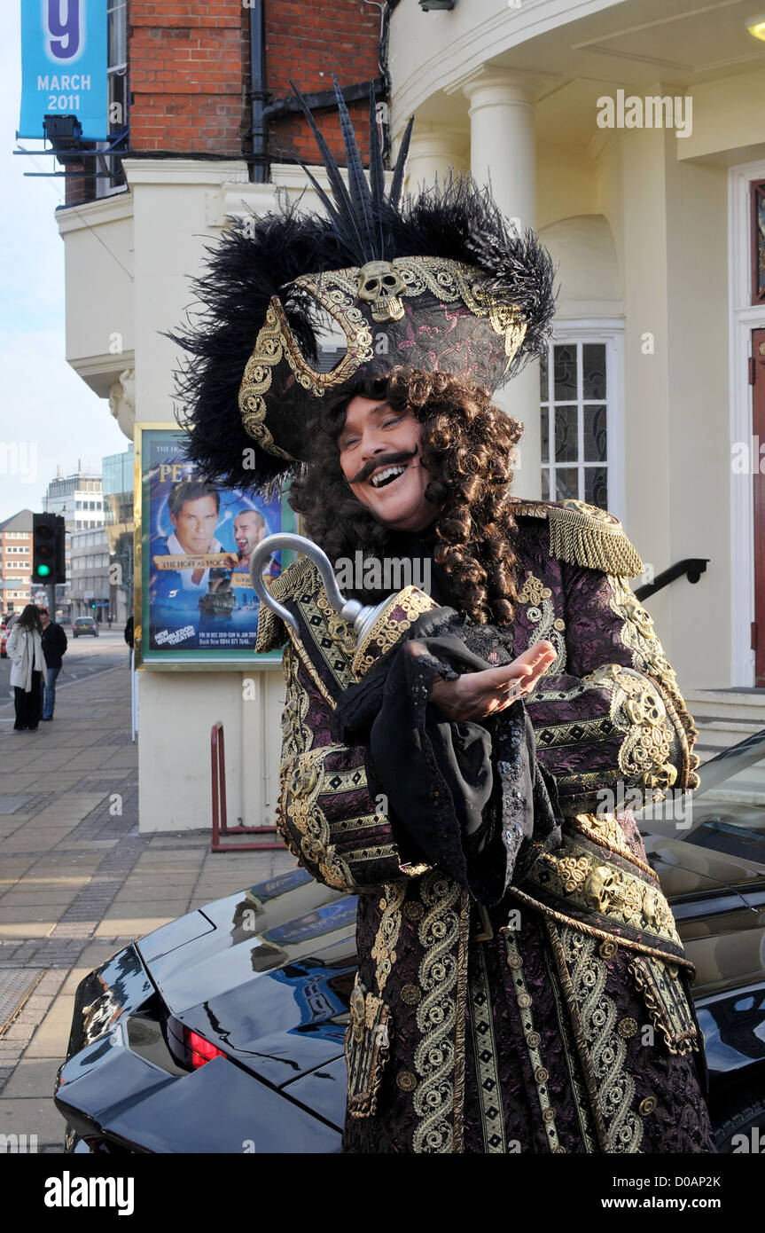 captain hook'' hi-res stock photography and images - Alamy