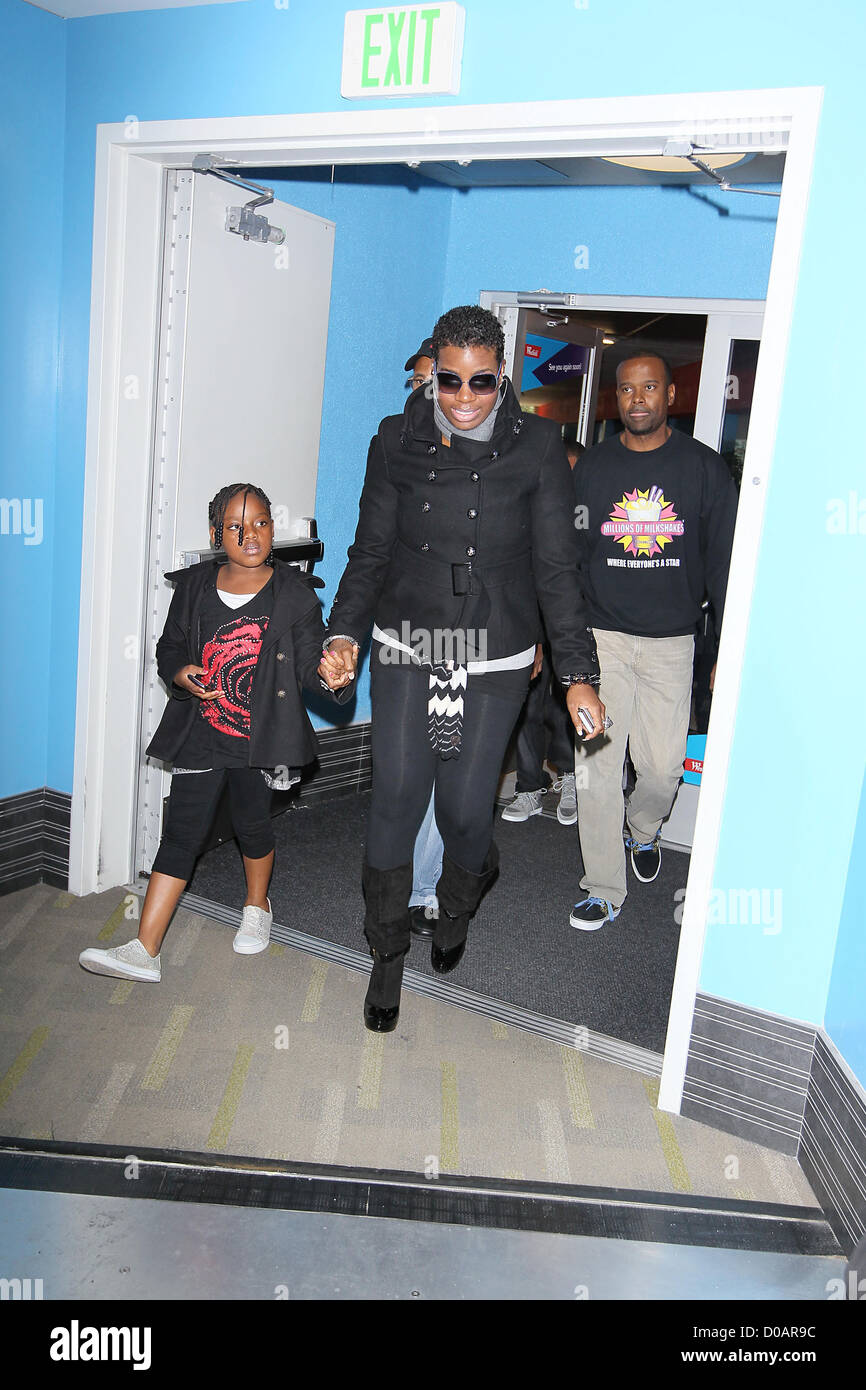 American Idol sensation, Fantasia Barrino and her daughter, Zion Quari Barrino create a custom