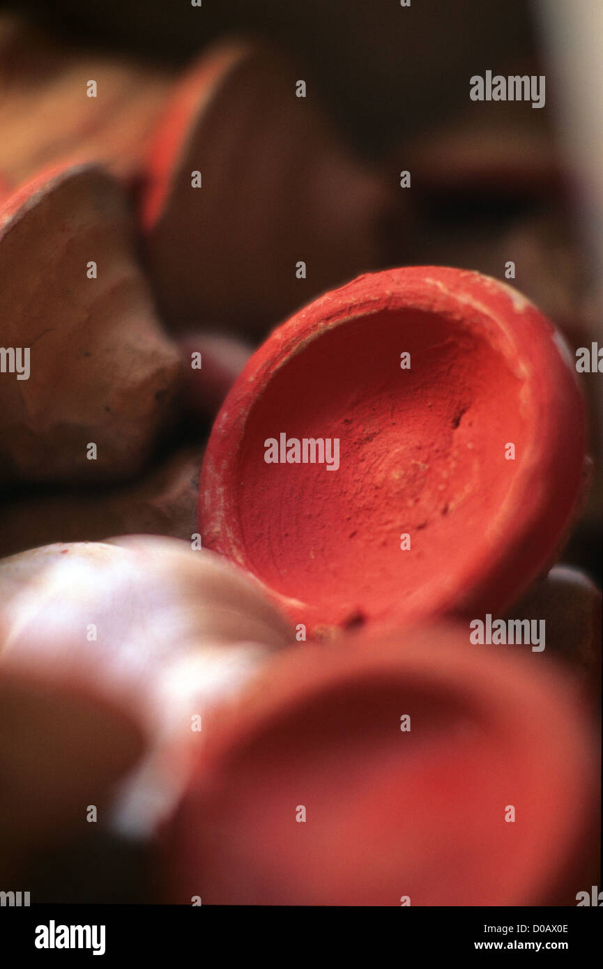 AKER FASSI NATURAL BERBER LIPSTICK MADE OF POPPY AND POMEGRANATE