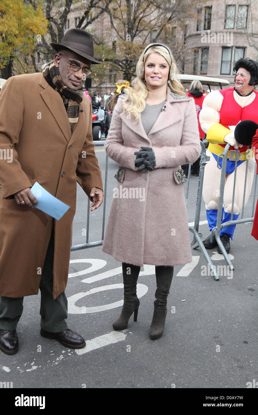 Jessica Simpson 84th Macy's 