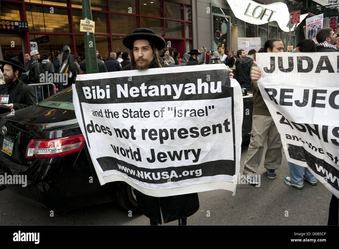 Pro-Palestinian demonstration at Times Square in Manhattan, November 18