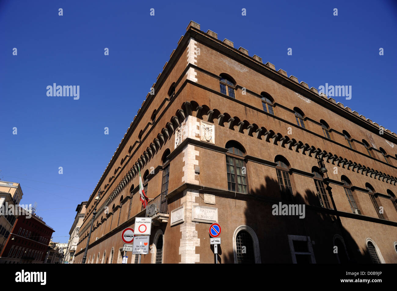 Palazzetto venezia hi-res stock photography and images - Alamy