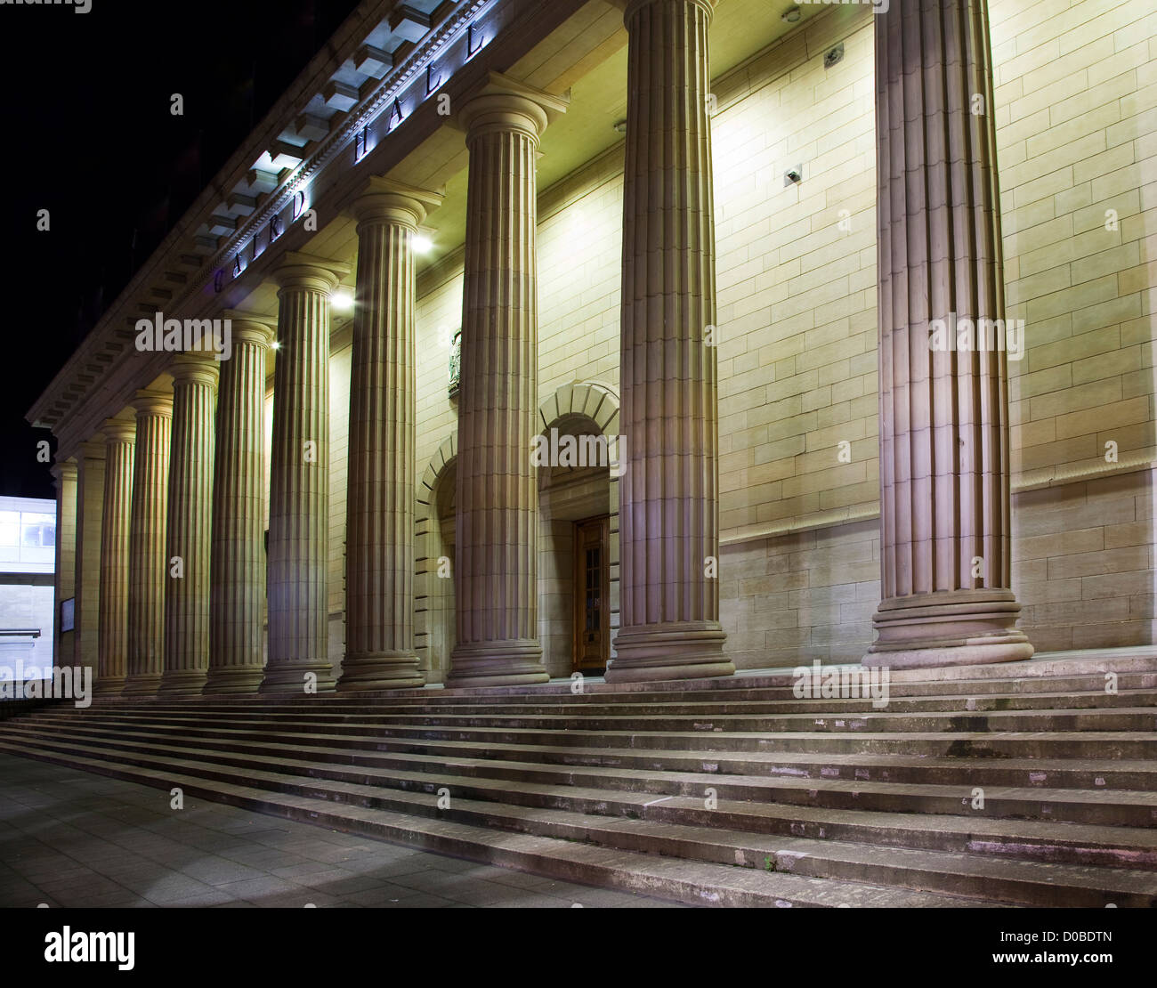 Dundee City's Caird Hall in the City Square Stock Photo Alamy