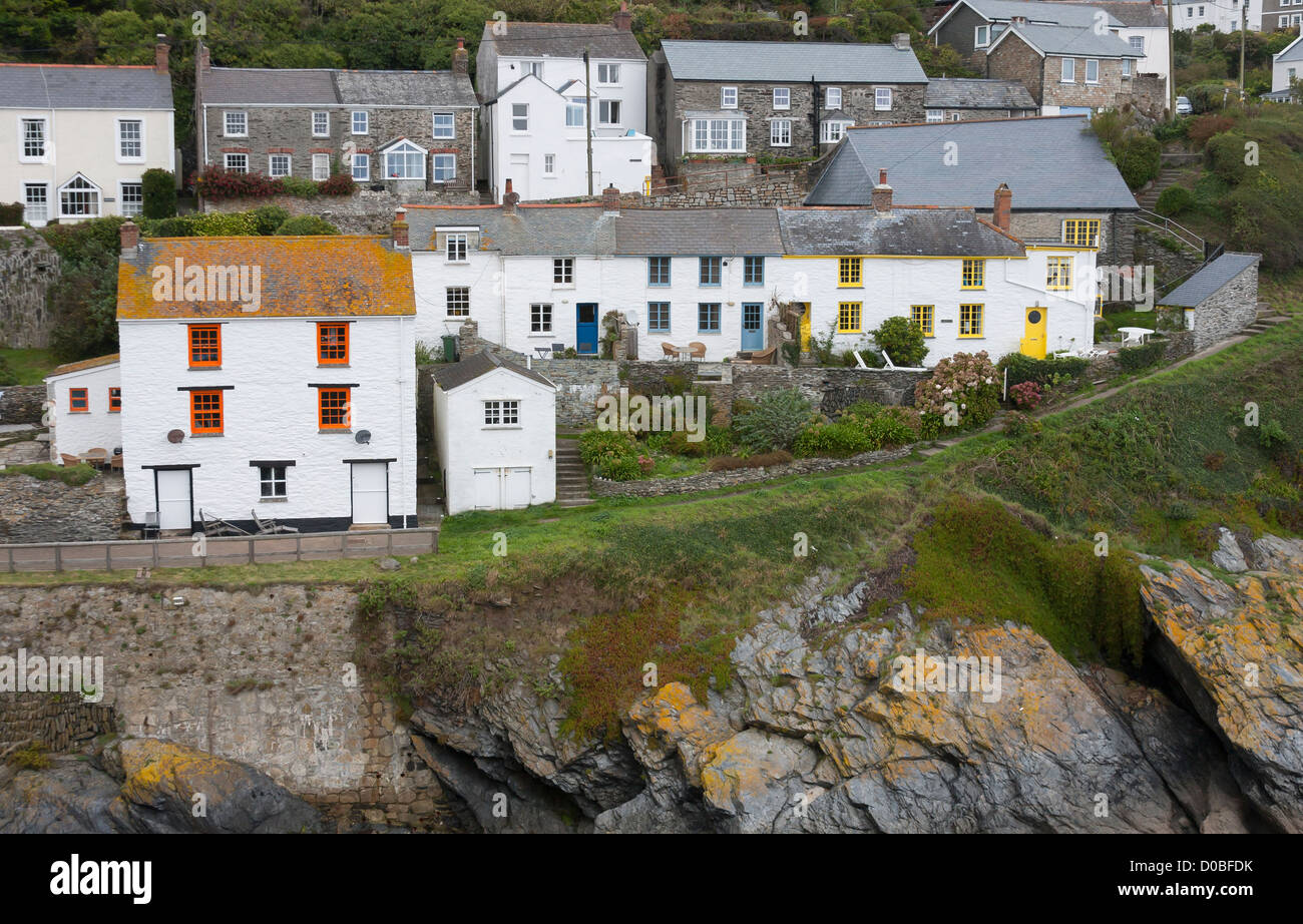 colorful Cornish fishing village above cliffs Stock Photo Alamy