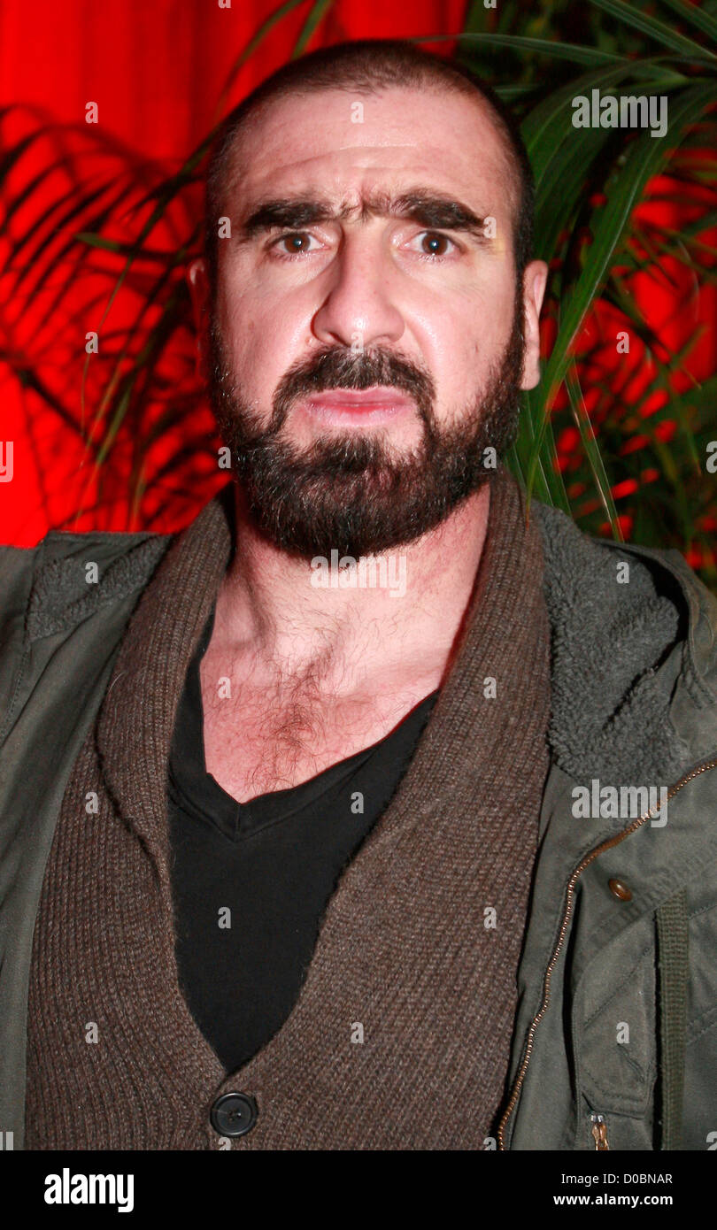 eric cantona beach soccer