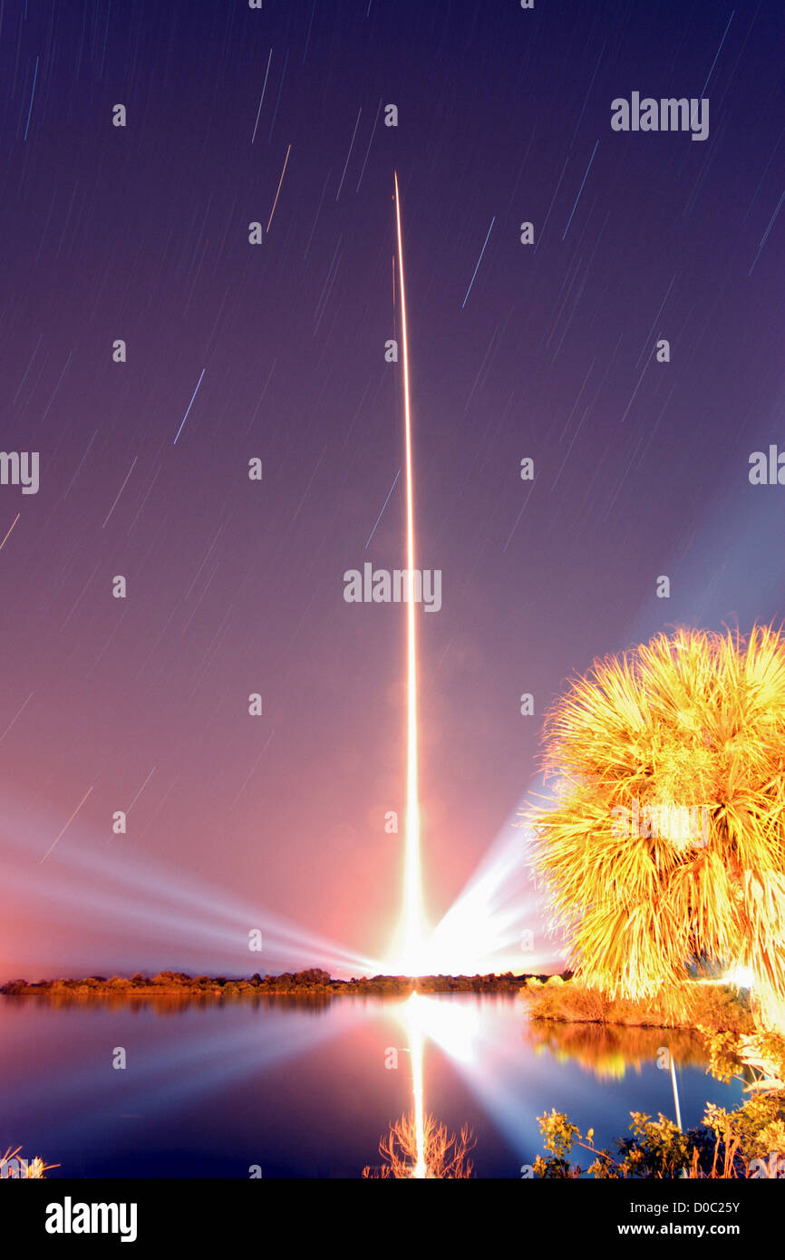 Launch of Atlas V Rocket Stock Photo Alamy