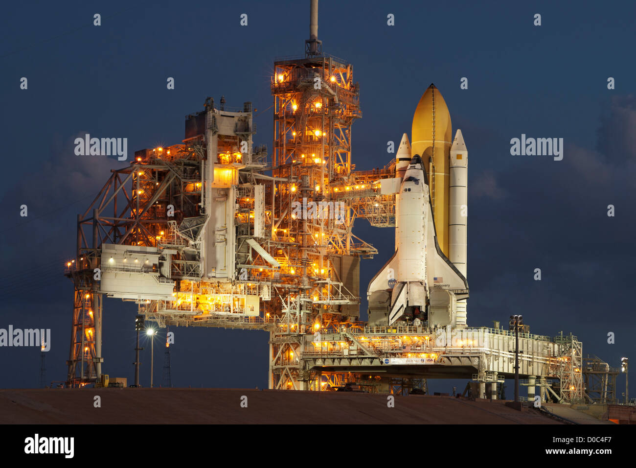 Shuttle Launch Stack Space Shuttle Rollout To Launch Pad High Resolution Stock Photography ...
