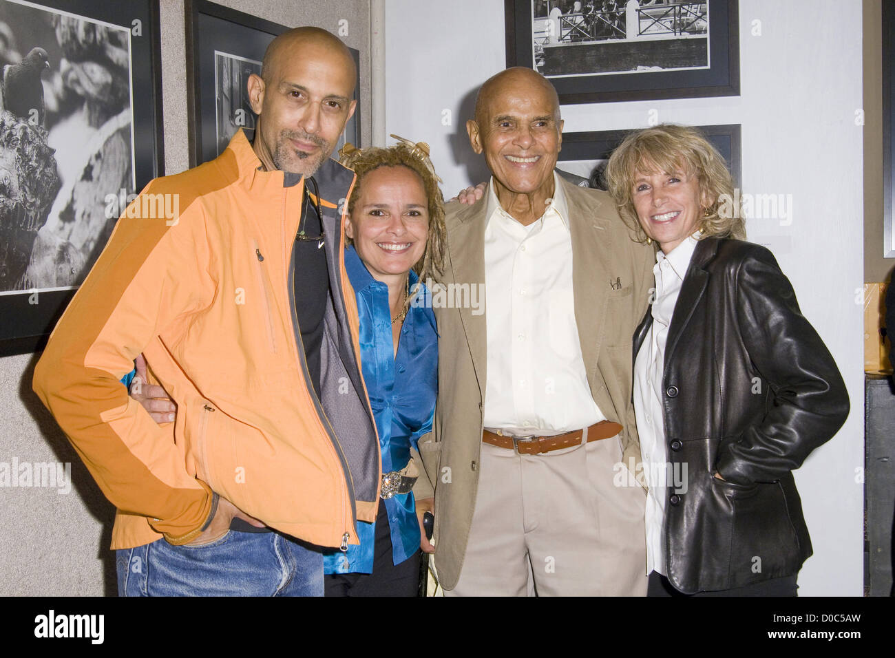 David Belafonte, Shari Belafonte, Harry Belafonte and Pamela Belafonte Opening Night of Shari Belafonte's Italy exhibit New Stock Photo