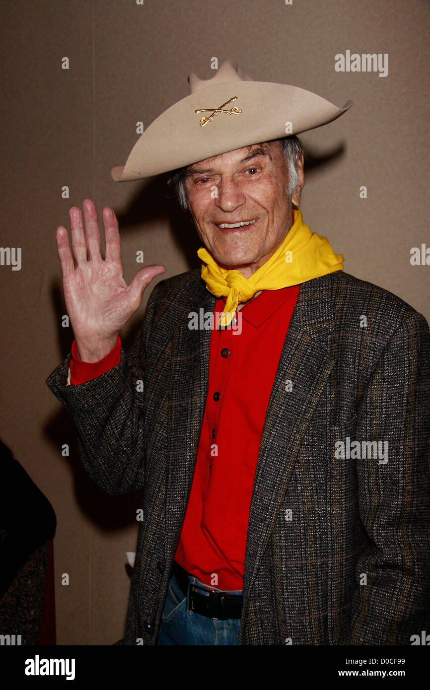 Larry storch hires stock photography and images Alamy