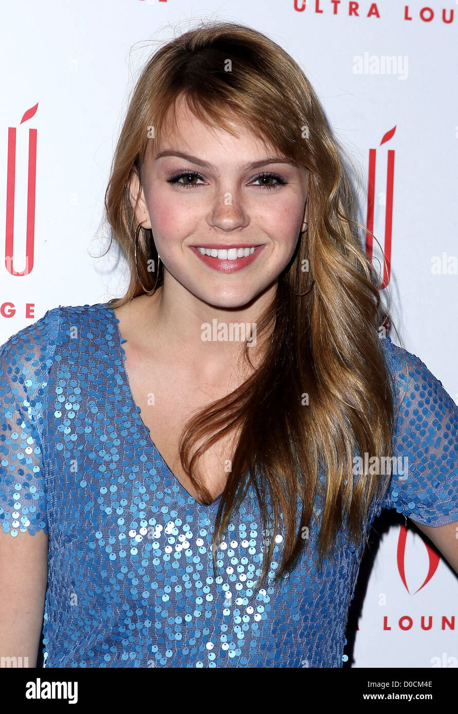 Aimee Teegarden Friday Night Lights Star Aimee Teegarden Celebrates her ...