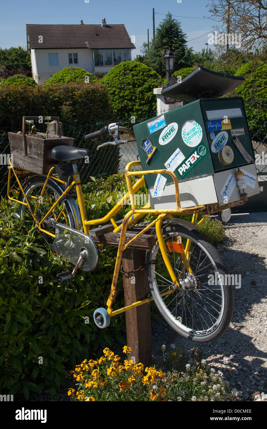 Mailboxes france hires stock photography and images Alamy